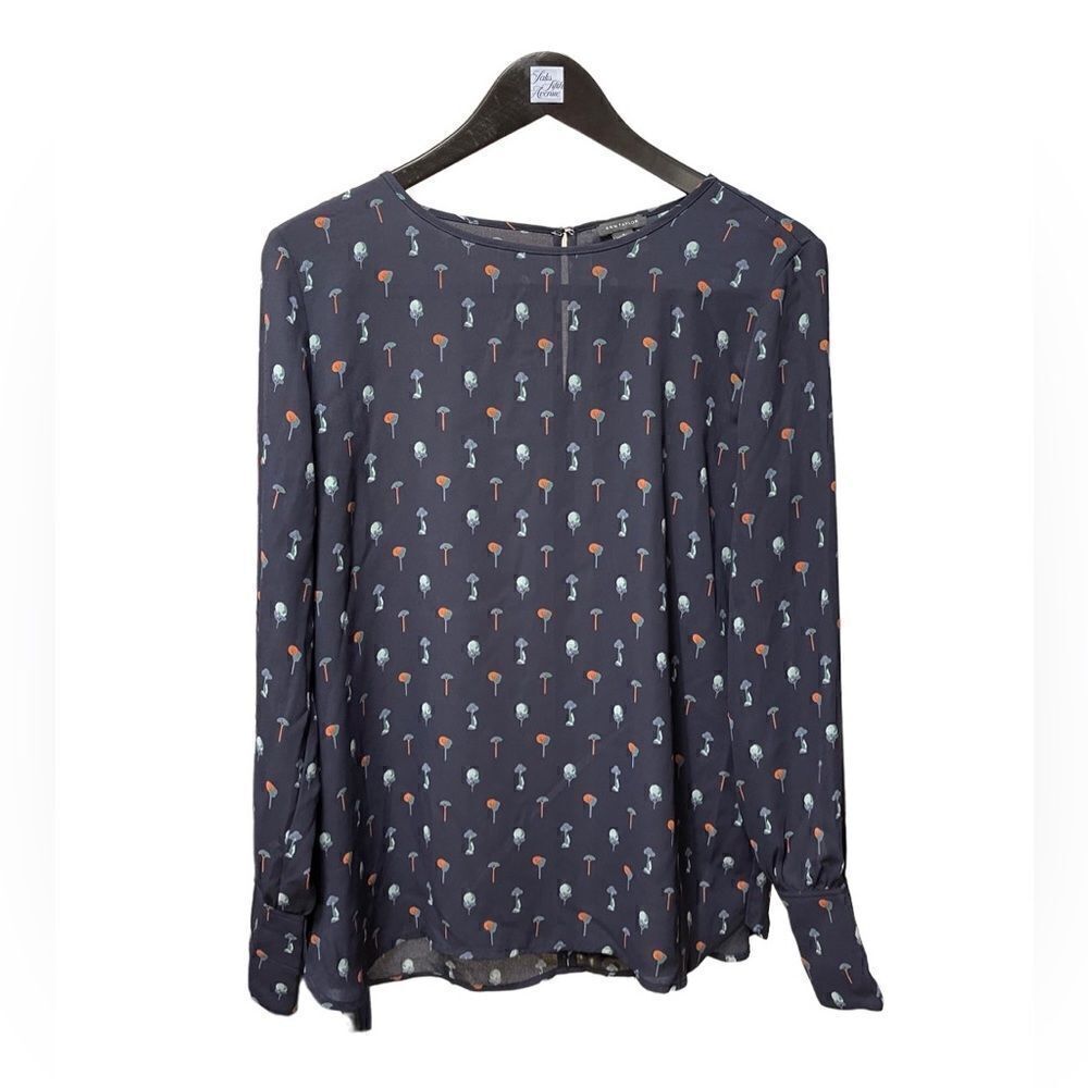 🌟Ann Taylor Navy Long Sleeve Top